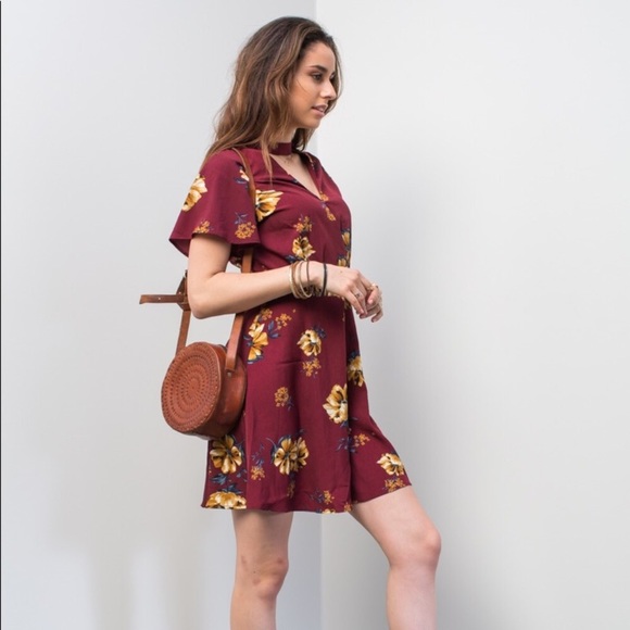 front cut floral dress🌸💃👗 - Picture 4 of 7